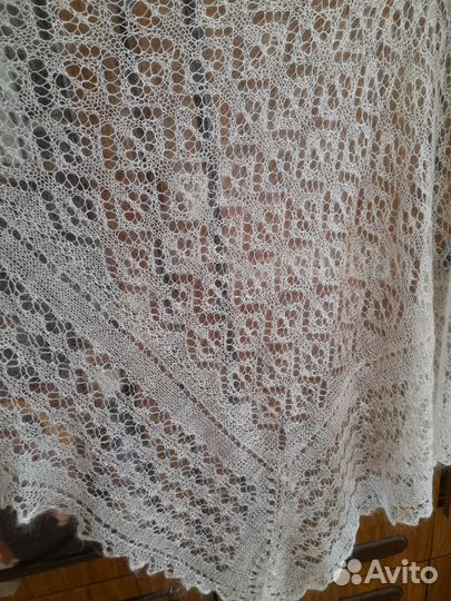 Пуховый платок паутинка