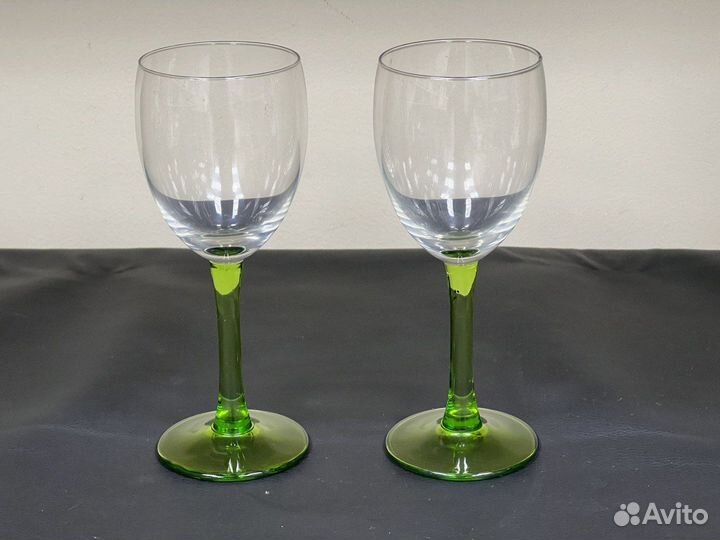 Бокалы стеклянные зелёные ножки 2 шт 16 см