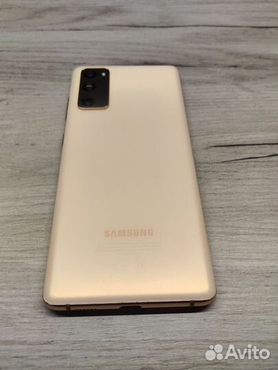 Samsung galaxy S20FE snapdragon 8/128