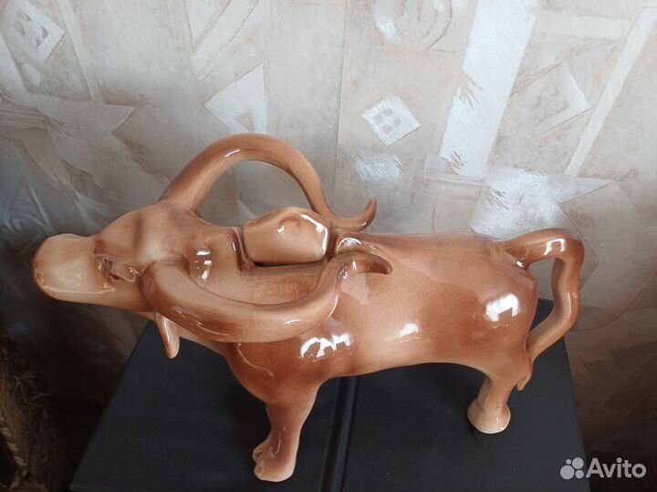Кувшин в виде быка для пива,подарок мужчине