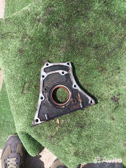 Крышка двигателя передняя Renault Laguna 1 F3P678