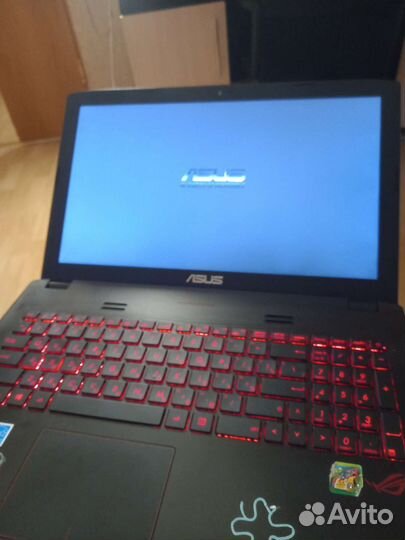 Ноутбук asus