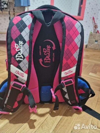 Портфель школьный для девочки