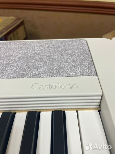 Цифровое пианино Casio CT-S1WE