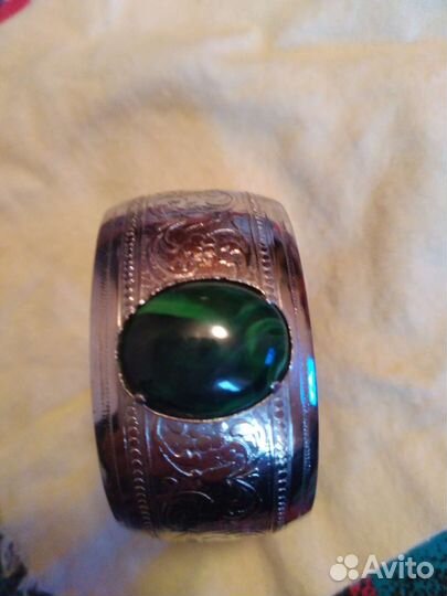 Браслет металлический серебристого цвета