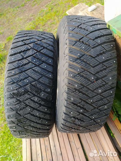 Goodyear UltraGrip Ice Arctic SUV 255/60 R18 112T