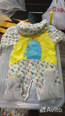 Одежда пакетом около 100 вещей.игрушки,обувь,книги