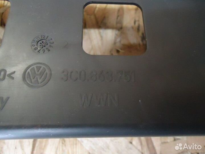 Кронштейн Volkswagen Passat CC cawb 2009