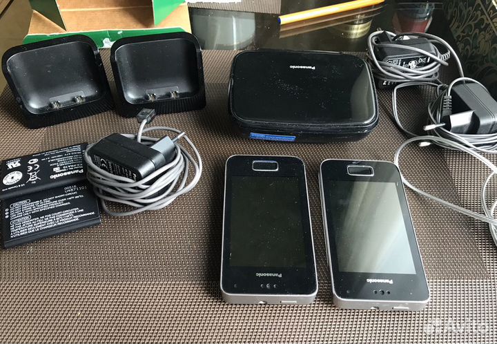 Телефон Panasonic станция и 2 трубки