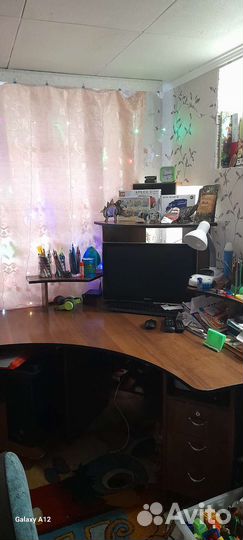 Компьютерный угловой стол