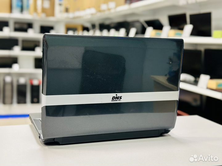 Ноутбук DNS / Pentium B960 / SSD / GeForce 630M