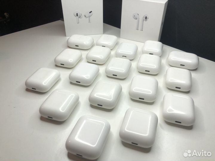 Кейс для AirPods 1 / 2 / 3 / Pro 2 / Type C