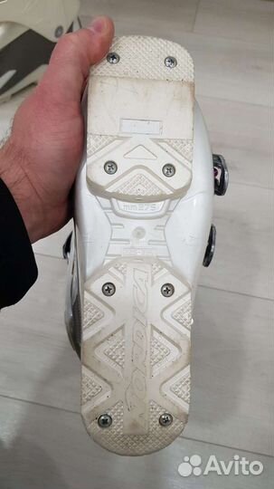 Горнолыжные ботинки с сумкой