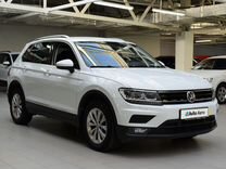 Volkswagen Tiguan 1.4 AMT, 2017, 89 700 км, с пробегом, цена 2 535 000 руб.