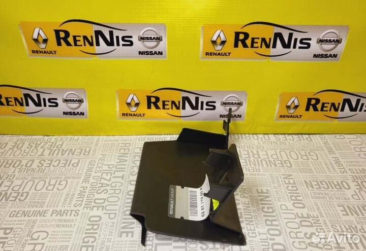 Дефлектор решетки радиатора левый Renault Kaptur