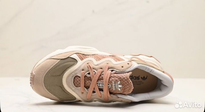 Кроссовки женские adidas 40 размер