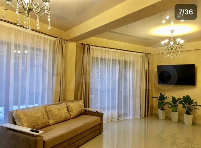 Дом 400 м² на участке 9 сот.