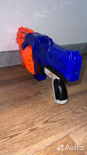 Игрушечный автомат nerf