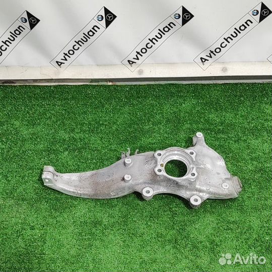 Кулак поворотный передний правый Bmw 5-Series G30