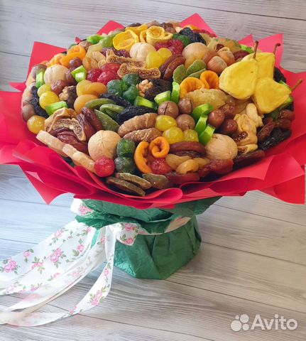 Букеты из сухофруктов и орехов