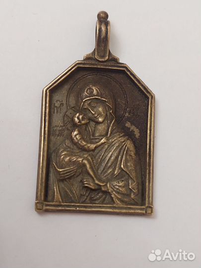 Нательная икона