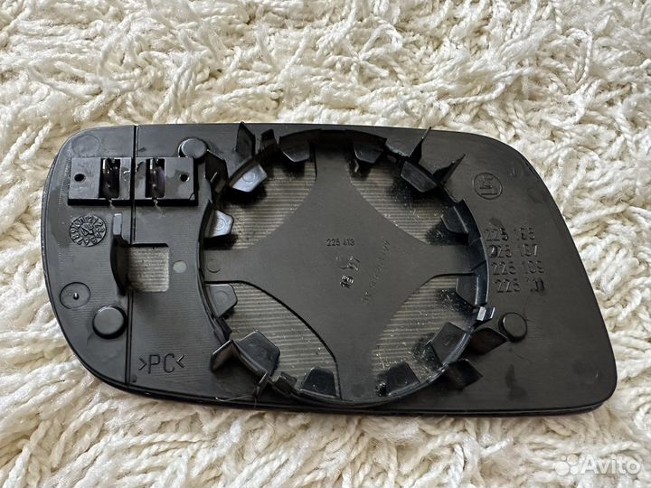 Зеркальный элемент Audi A6 C4 C5 1994 - 00 левый