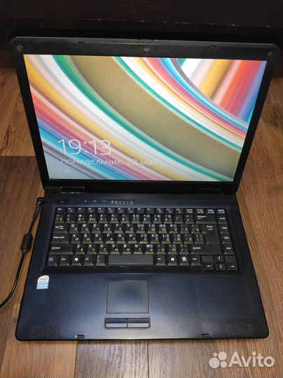 Ноутбук RoverBook Voyager V510