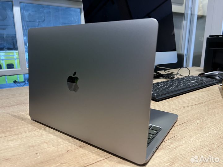 Macbook Pro 13 2020 Intel i5 RAM 16gb 256gb