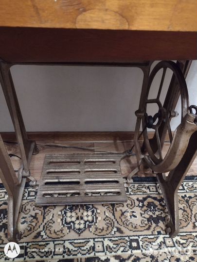 Швейная машинка