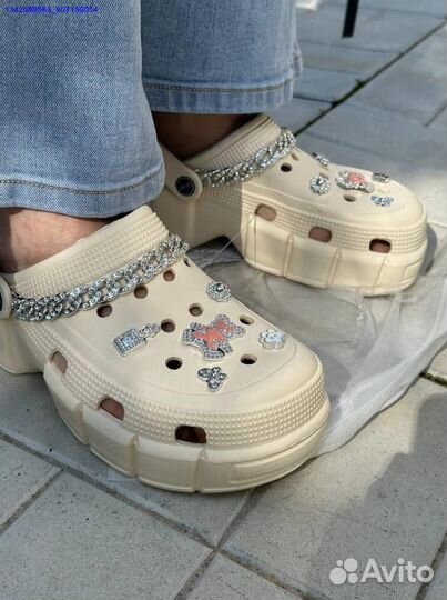 Кроксы crocs новые с джибитсами