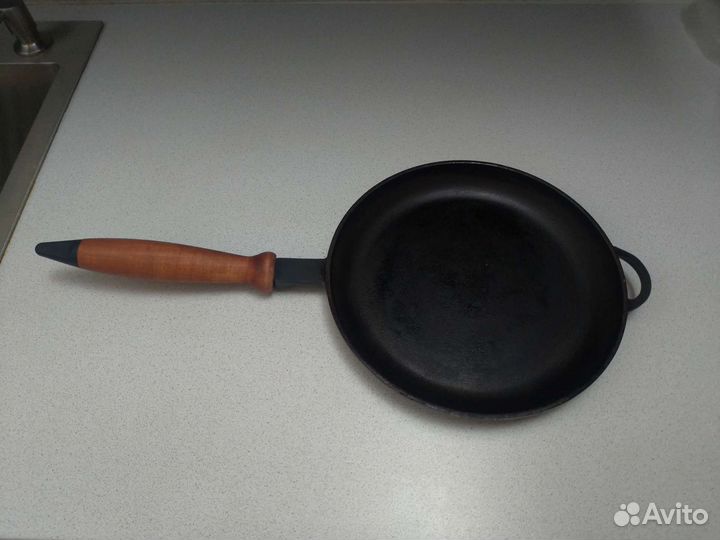 Чугунная блинная сковорода
