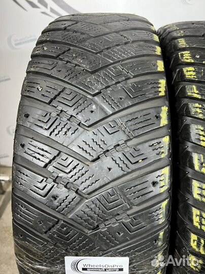 Goodyear UltraGrip Ice Arctic SUV 225/65 R17 102T