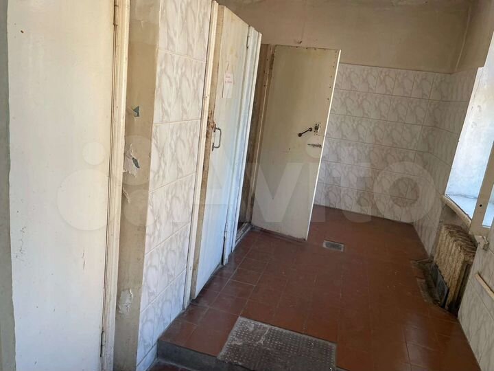 Комната 18 м² в 5-к., 2/4 эт.