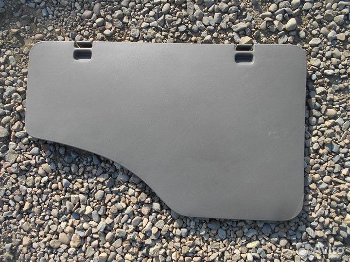 Лючок кармана в багажнике правый Nissan R'nessa