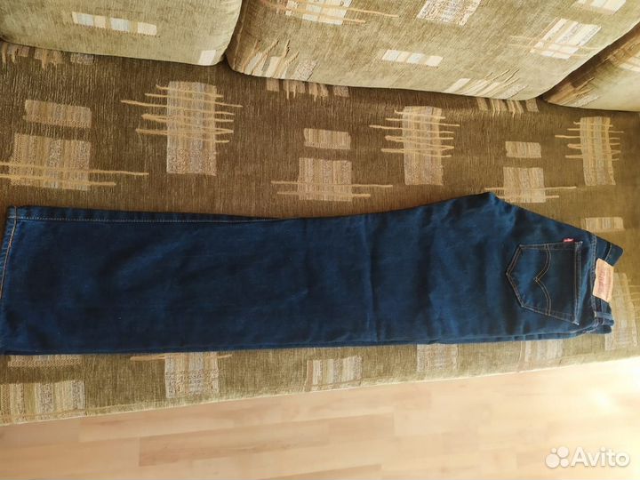 Джинсы Levi’s