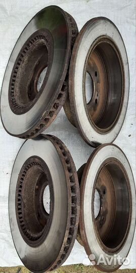 Диски тормозные передние и задние на Hyundai IX35