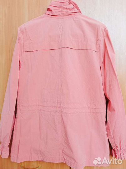 Ветровка женская