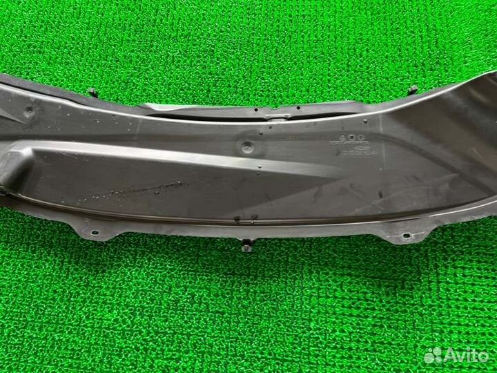 Жабо Mercedes-Benz GL550