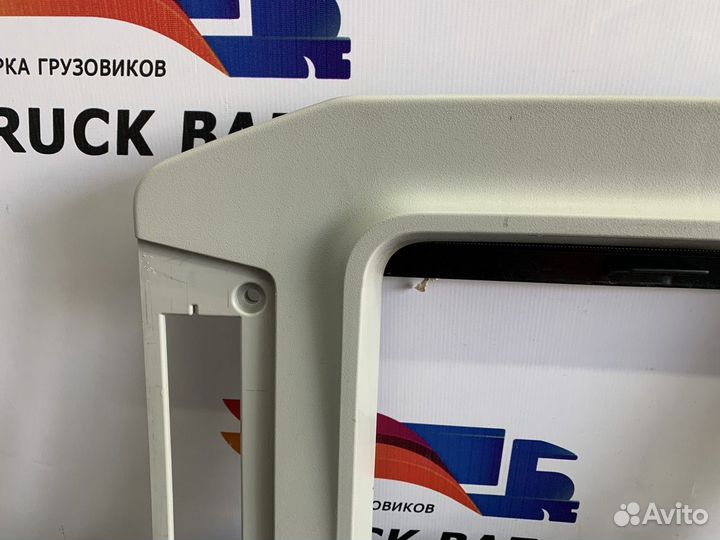 Накладка люка Renault T