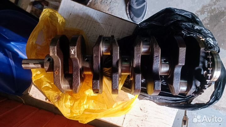 Коленвал outlander