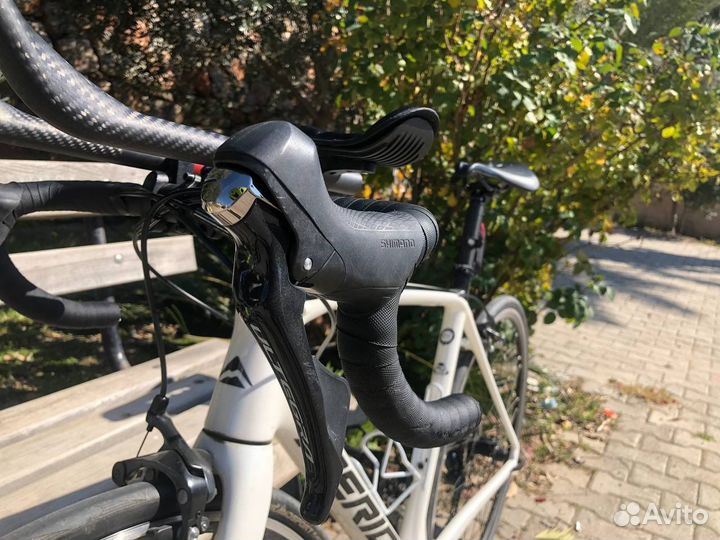 Шоссейный велосипед Merida scultura 5000