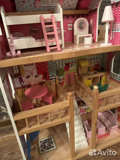 Домик кукольный