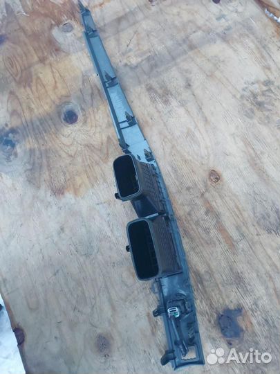 Накладка на торпедо (консоль) левая Toyota Estima