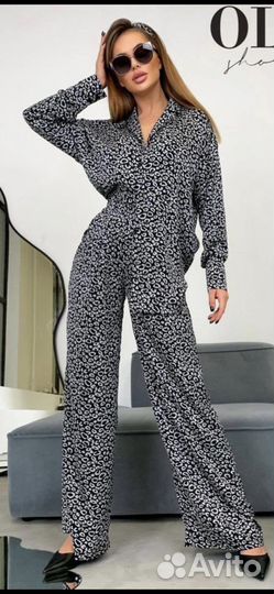 Костюм в дикий принт