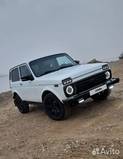 LADA 4x4 (Нива) 1.7 МТ, 2005, 100 000 км