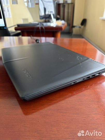 Ноутбук Lenovo Legion y520