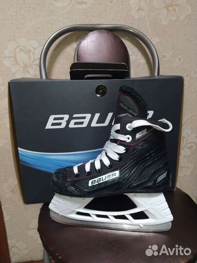 Хоккейные коньки bauer