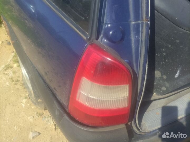 Задний левый фонарь opel vectra b