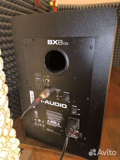 Активная полочная акустика M-Audio BX8 D3