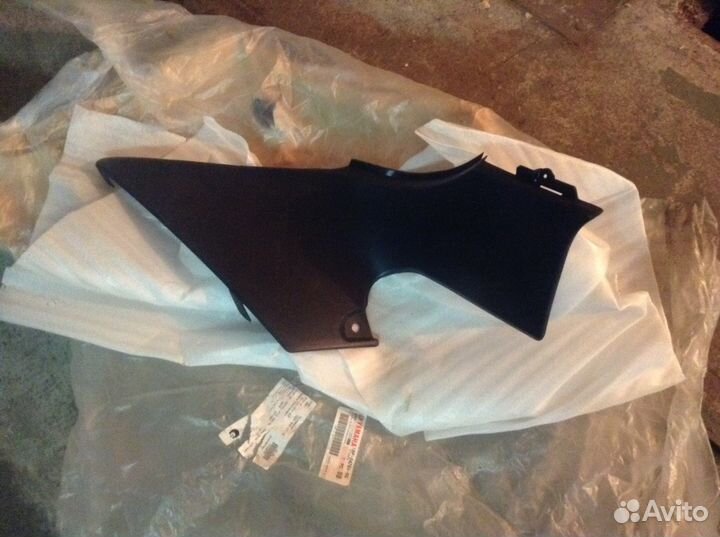 Оригинальная пластиковая крышка Yamaha Yfz-450